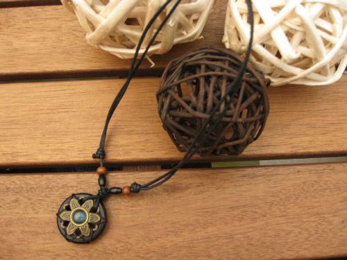 Halskette Kunsthandwerk